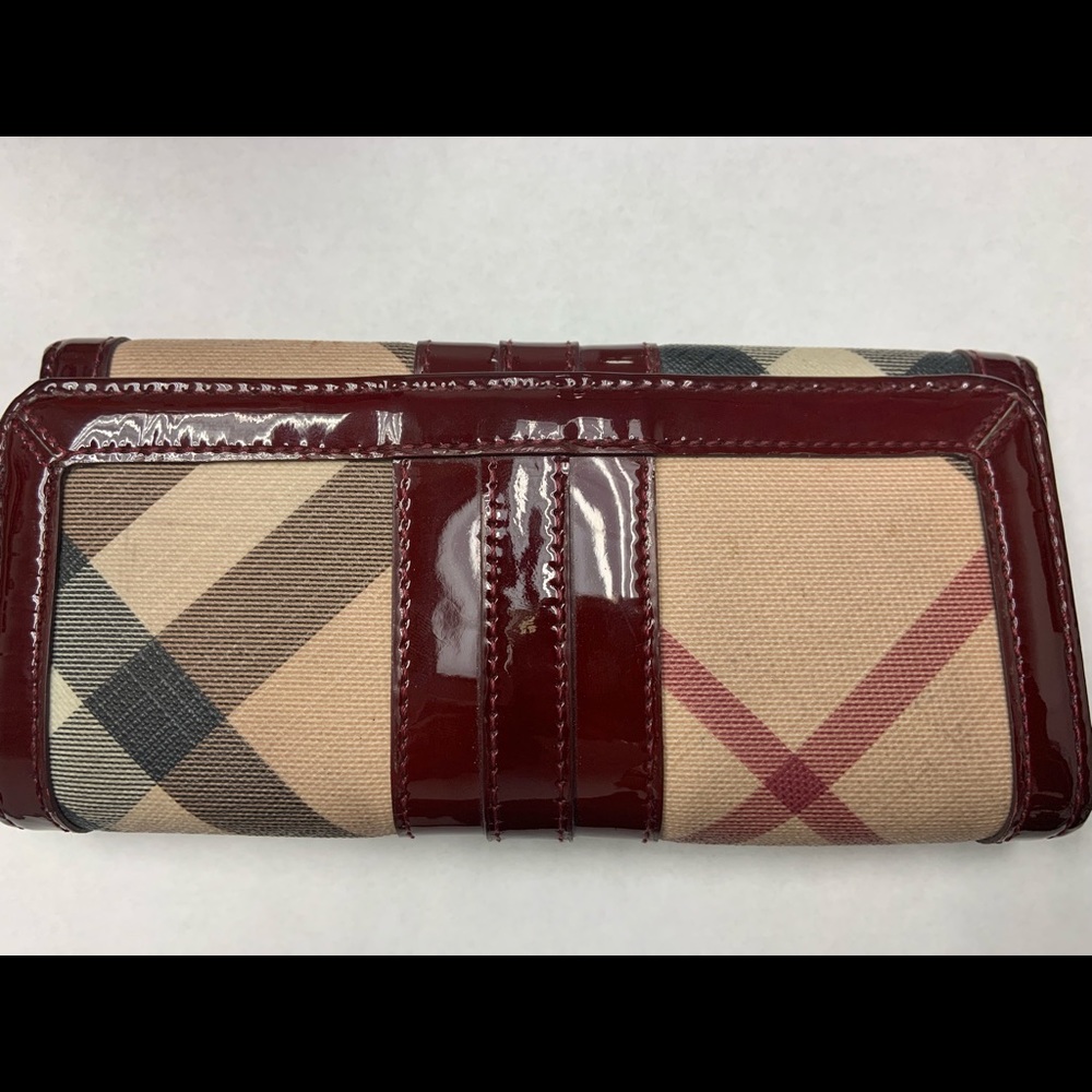 Burberry wallet